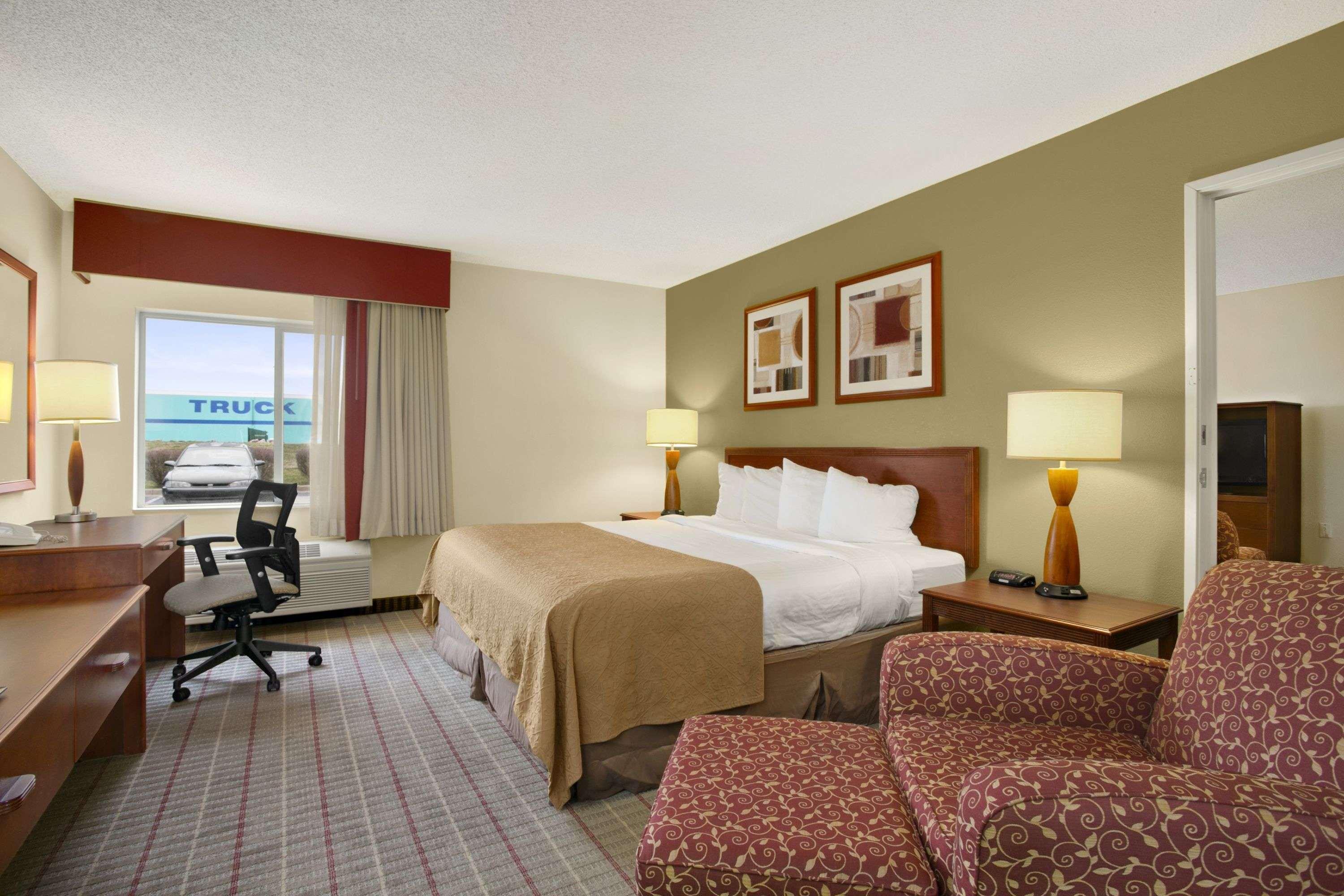 Baymont By Wyndham Evansville North/Haubstadt Warrenton Екстериор снимка