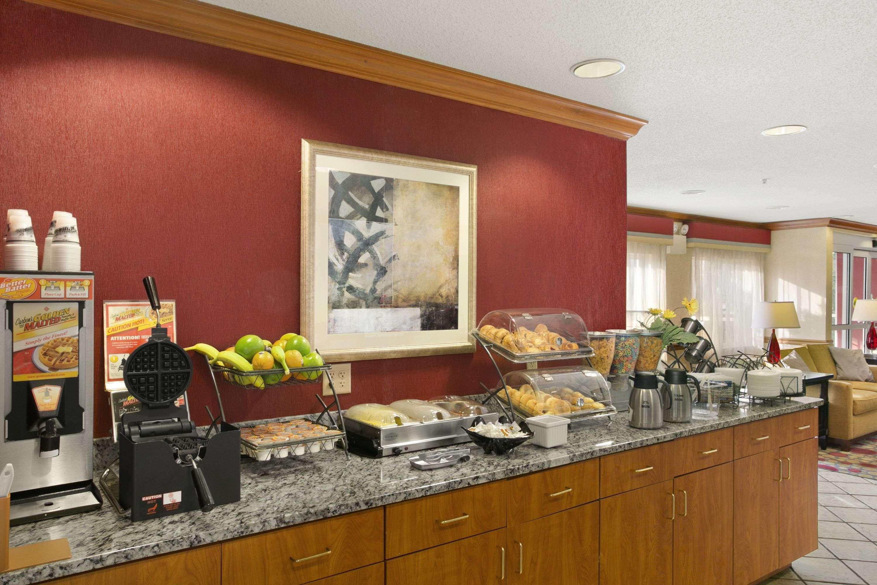 Baymont By Wyndham Evansville North/Haubstadt Warrenton Екстериор снимка